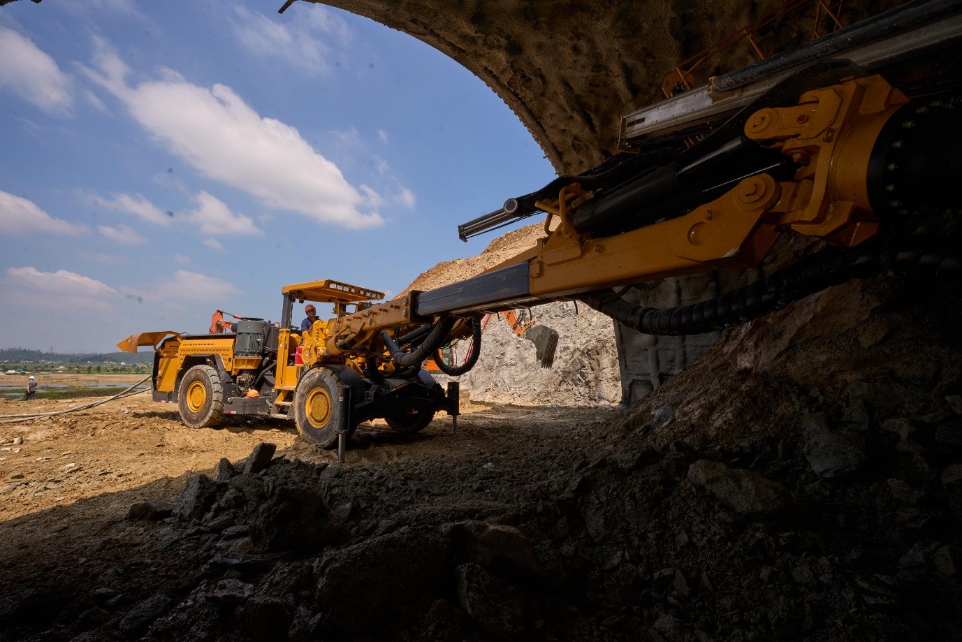 Cao tốc 23.940 tỷ đồng, dài 60km, nối thẳng Việt Nam đến Thủ đô nước láng giềng đang 'thai nghén' đến đâu? - Ảnh 4.