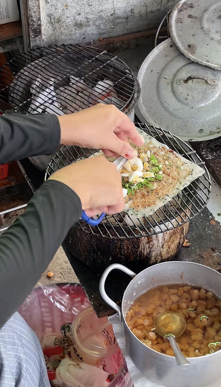 Hòn đảo Phú Quý  với tô mì mực 30.000 đồng chỉ hoạt động 6 tháng mỗi năm - Ảnh 4.