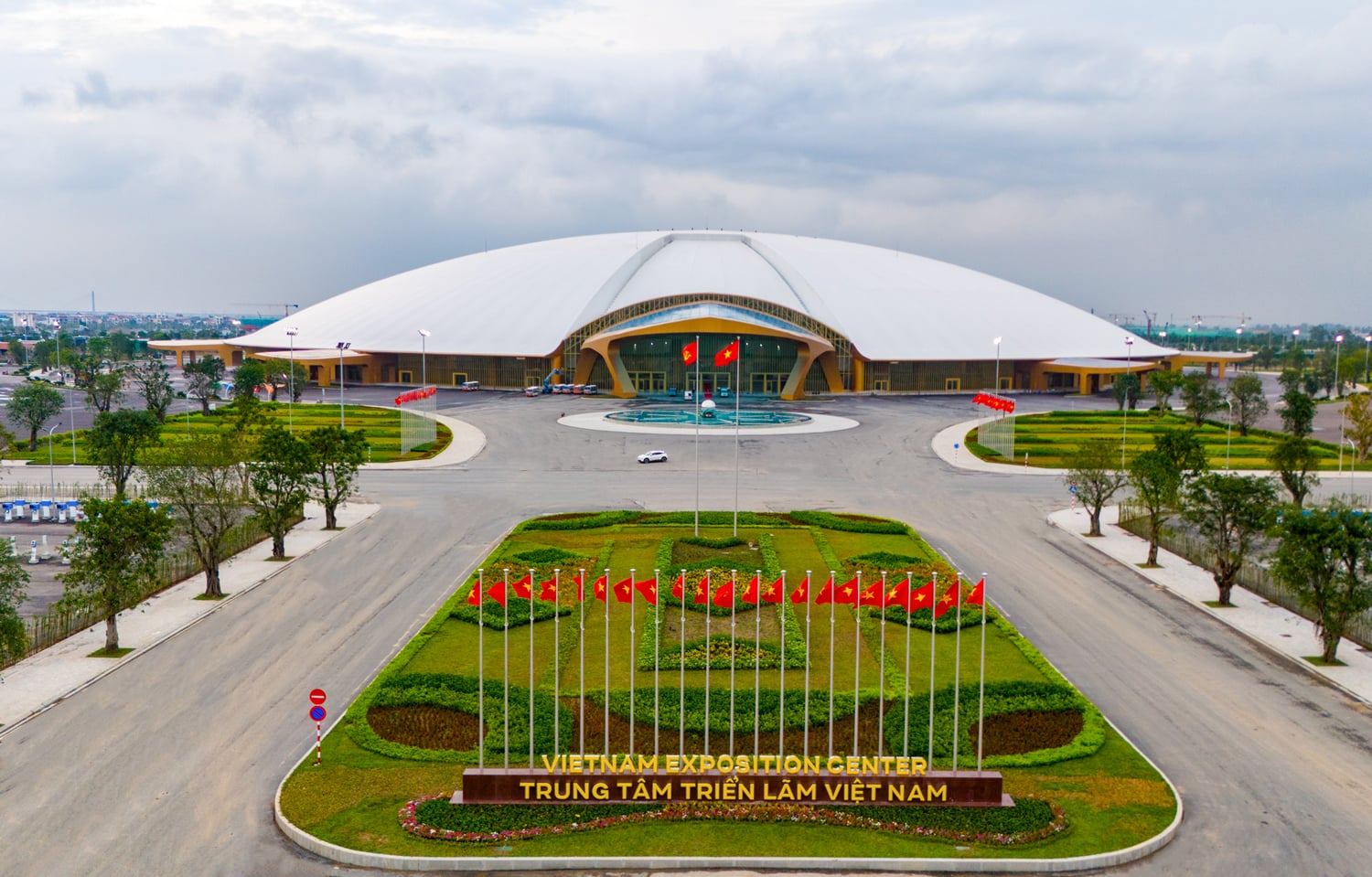 Doanh nghiệp liên quan tỷ phú Phạm Nhật Vượng báo tin vui - Ảnh 1.