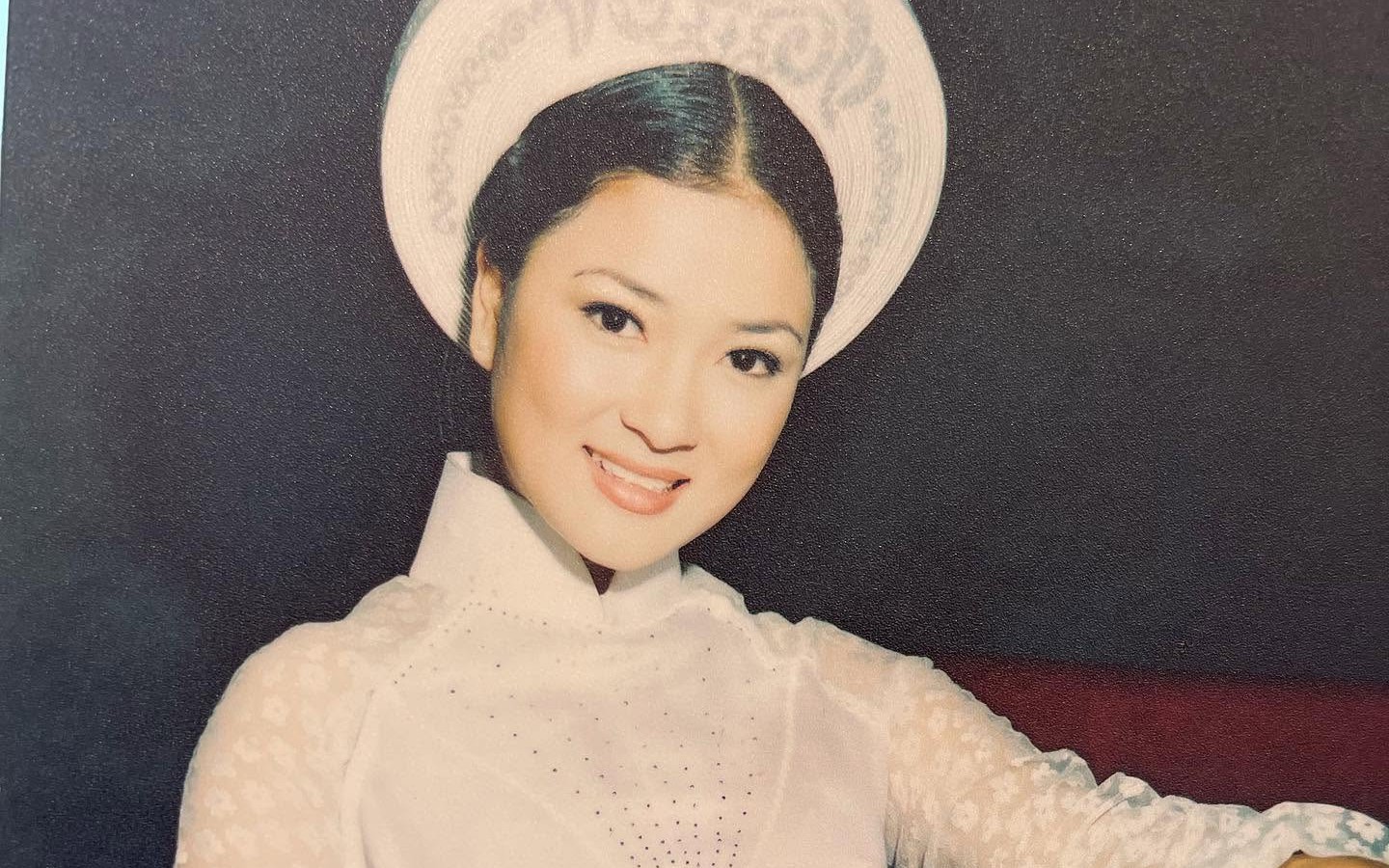 'Hoa hậu có cuộc sống bí ẩn nhất Việt Nam' tự hào vì cả 3 con gái đều giỏi hơn mẹ