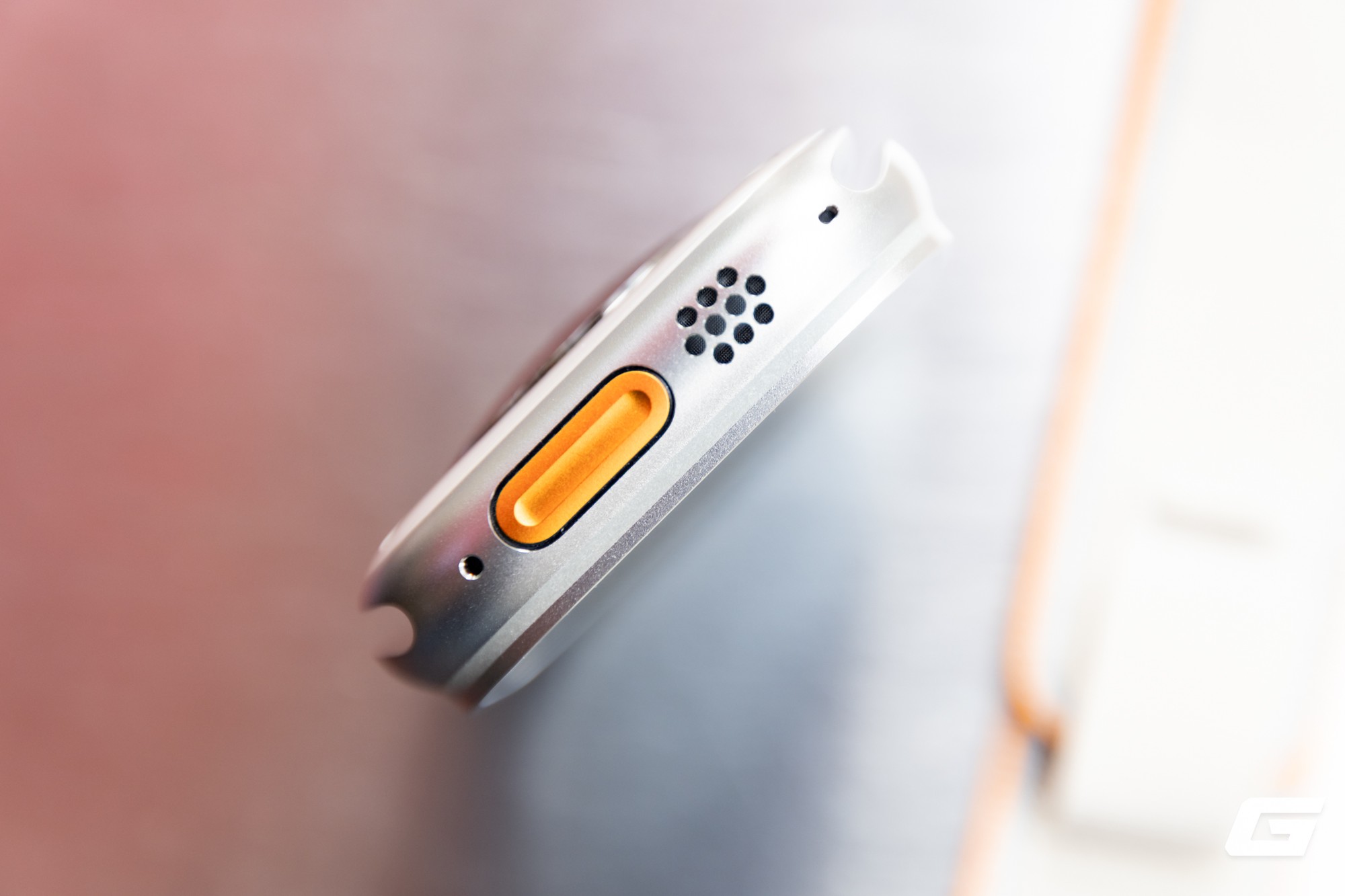 Khám phá Apple Watch Ultra 4: Pin bền bỉ và tính năng theo dõi sức khỏe ưu việt - Ảnh 3. Khám phá Apple Watch Ultra 4: Pin bền bỉ và tính năng theo dõi sức khỏe ưu việt - Ảnh 3.