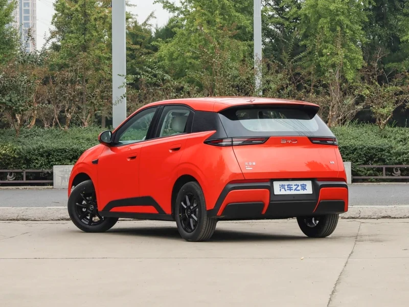 BYD Seagull 2026 ra mắt: Tăng kích cỡ gần bằng Dolphin, pin 'mini' nhưng vẫn có sạc siêu nhanh, giá quy đổi từ 255 triệu - Ảnh 3. BYD Seagull 2026 ra mắt: Tăng kích cỡ gần bằng Dolphin, pin 'mini' nhưng vẫn có sạc siêu nhanh, giá quy đổi từ 255 triệu - Ảnh 3.