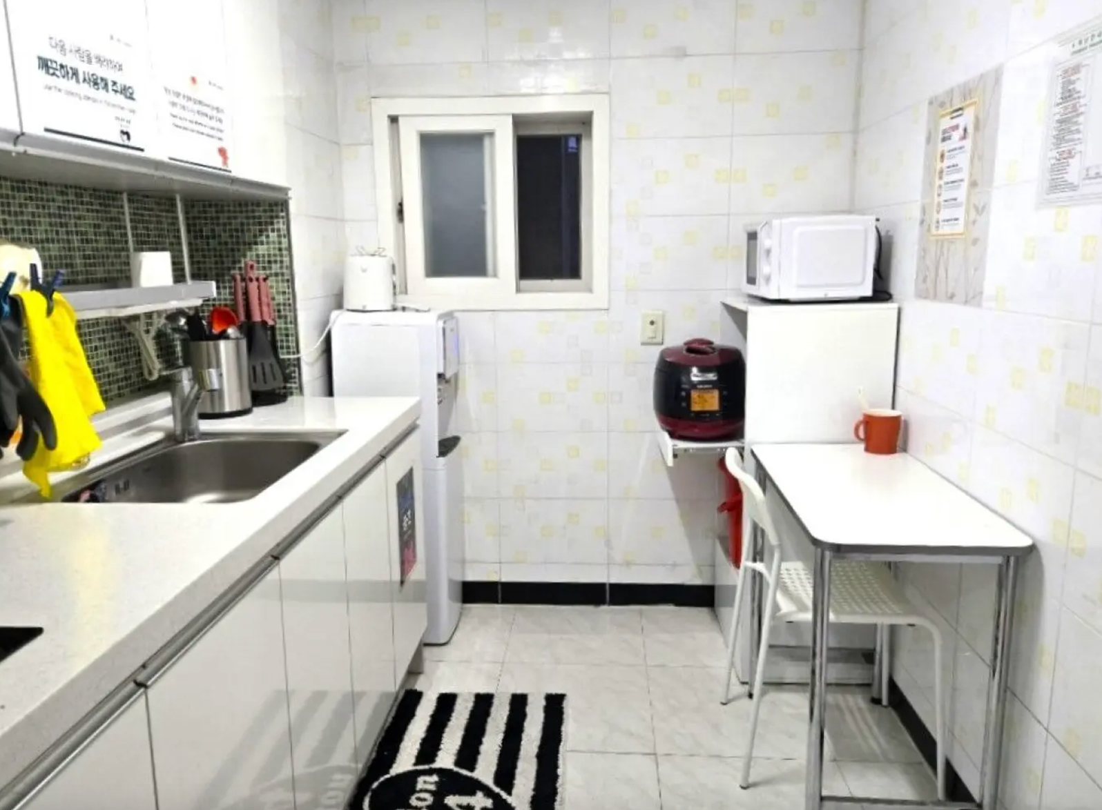 Ph&ograve;ng trọ 6,5m2 thu&ecirc; gi&aacute; 9,3 triệu/th&aacute;ng của một nữ sinh vi&ecirc;n - Ảnh 5.
