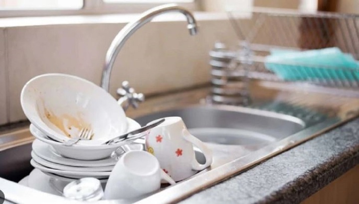 6 Th&oacute;i quen rửa b&aacute;t nguy hiểm g&acirc;y bệnh tật cho gia đ&igrave;nh bạn - Ảnh 2.