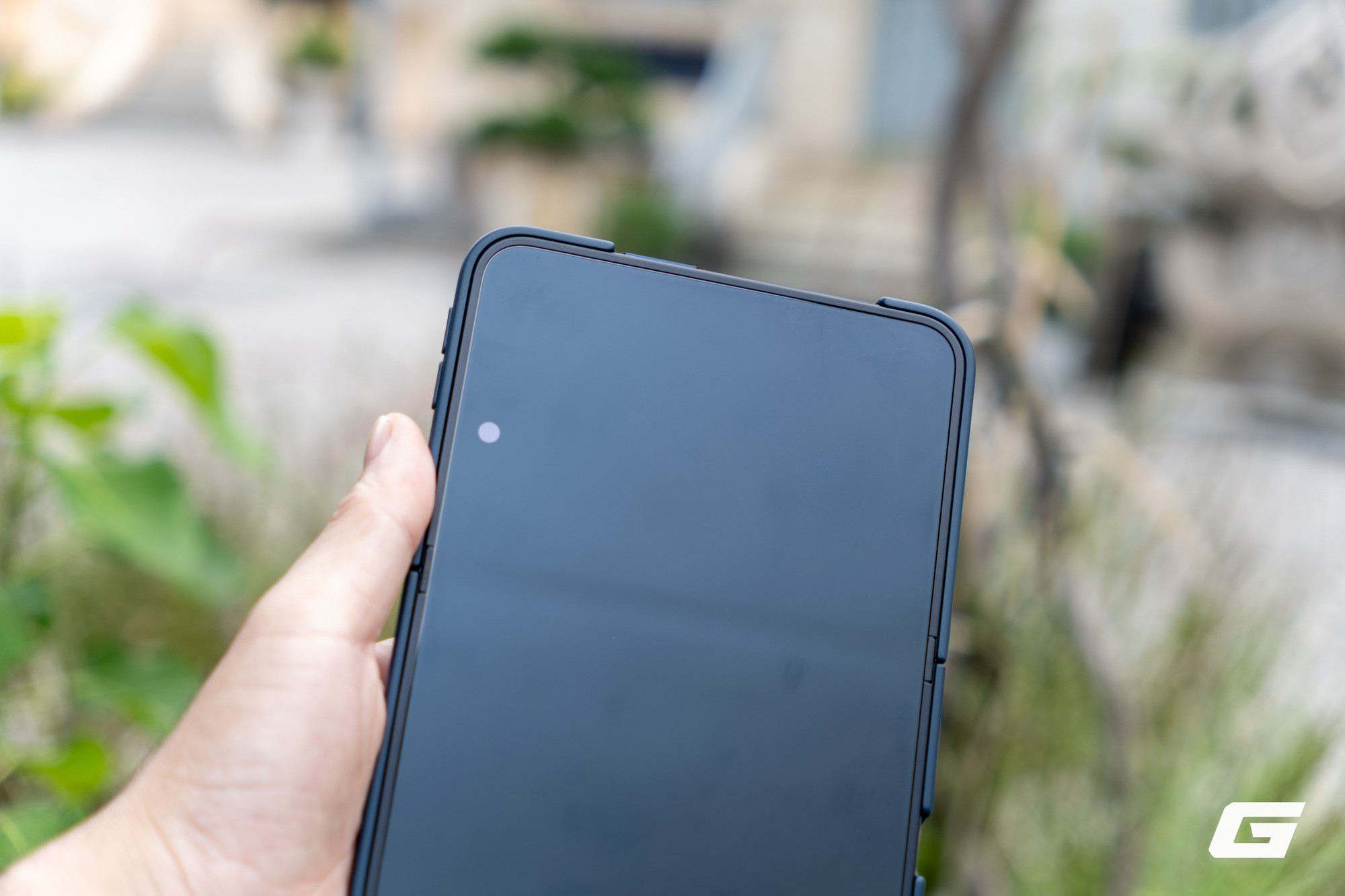 Đánh giá iPhone Duo 2026: Trải nghiệm ấn tượng với thiết kế gập và hai màn hình - Ảnh 4.