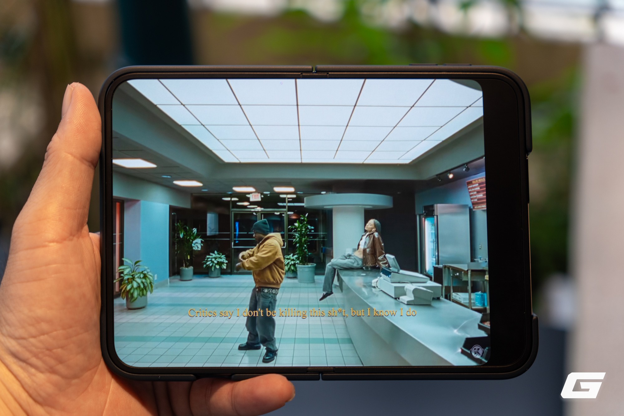 Đánh giá iPhone Duo 2026: Trải nghiệm ấn tượng với thiết kế gập và hai màn hình - Ảnh 17.