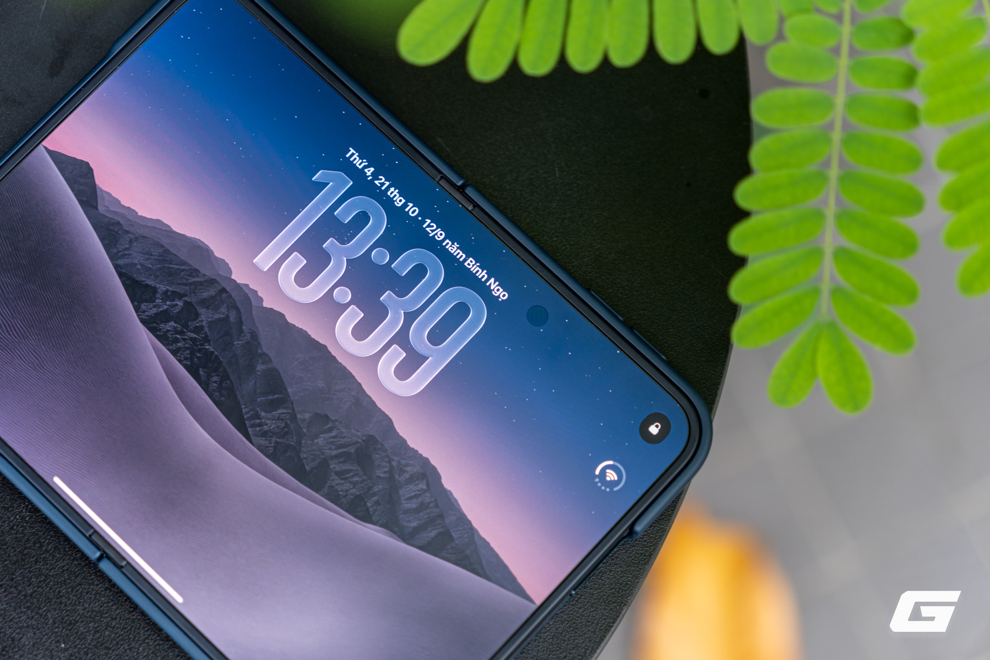Đánh giá iPhone Duo 2026: Trải nghiệm ấn tượng với thiết kế gập và hai màn hình - Ảnh 9.
