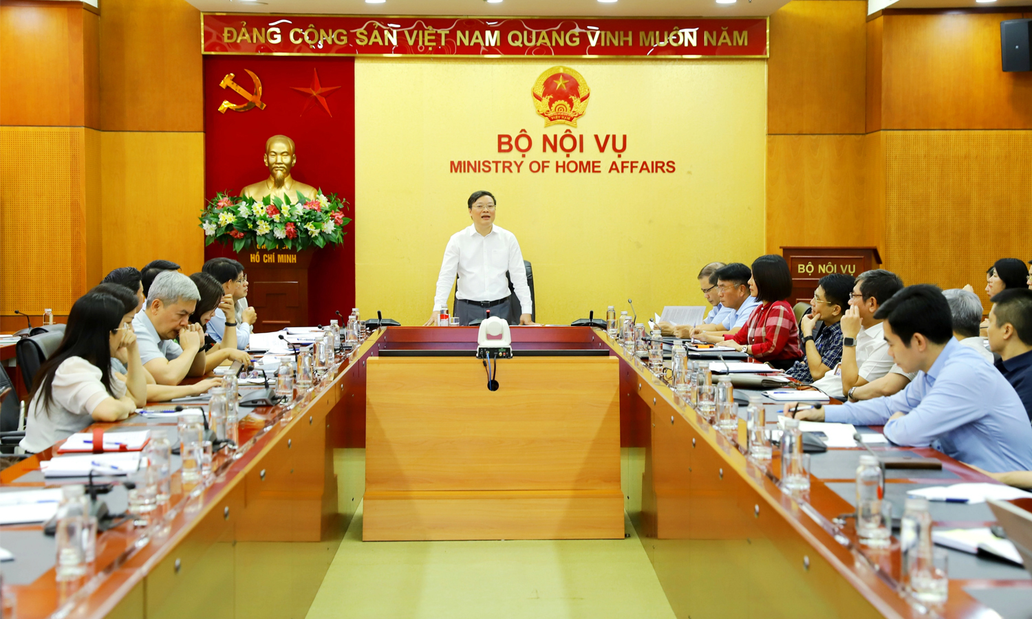 Ưu tiên điều chuyển cán bộ để điều chỉnh biên chế hiệu quả năm 2026 - Ảnh 1.