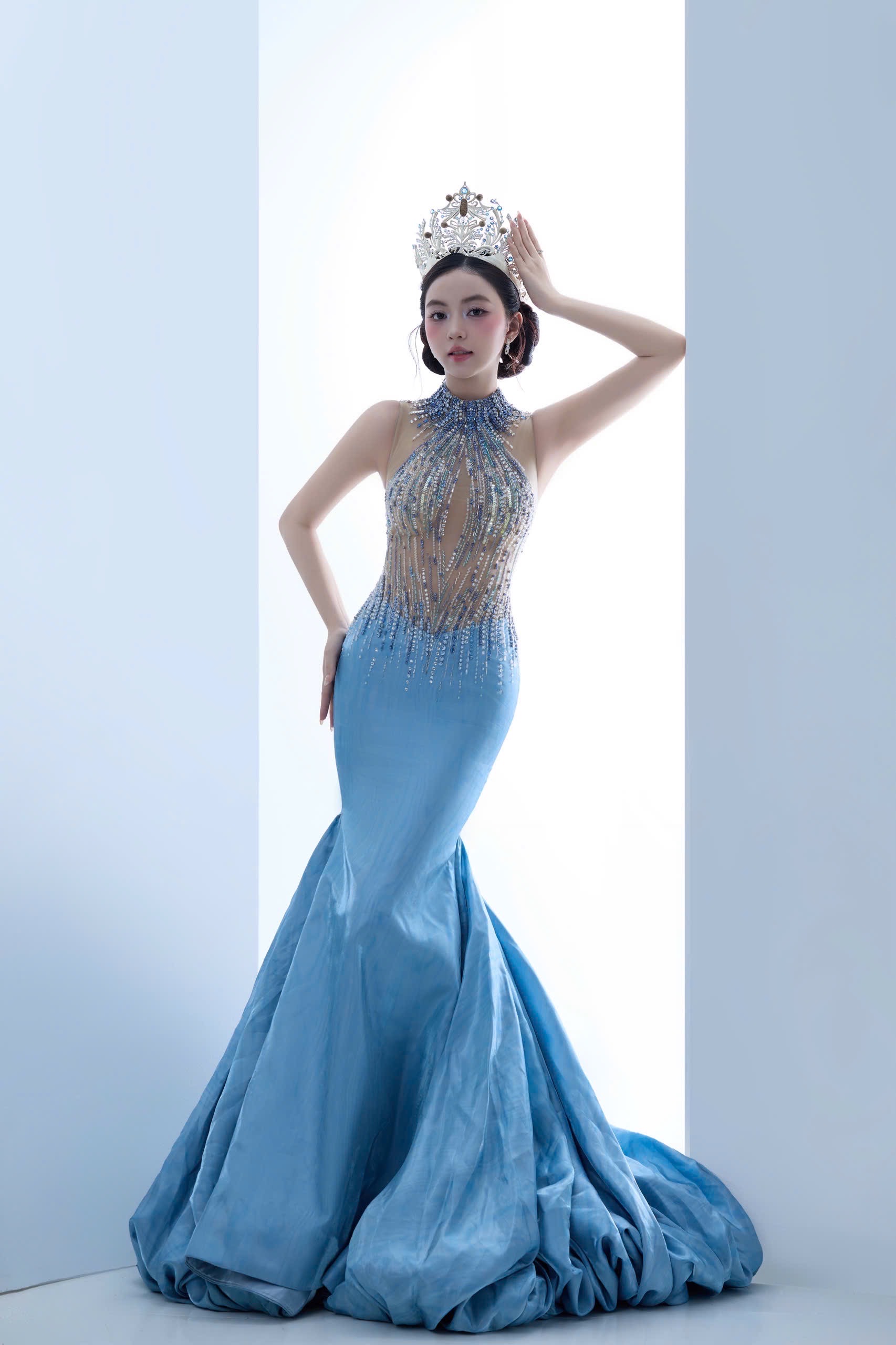 Vẻ đẹp quyến rũ của Hoàng Ngọc Như sau 1 năm đăng quang Hoa hậu Sinh viên Việt Nam - Ảnh 3.