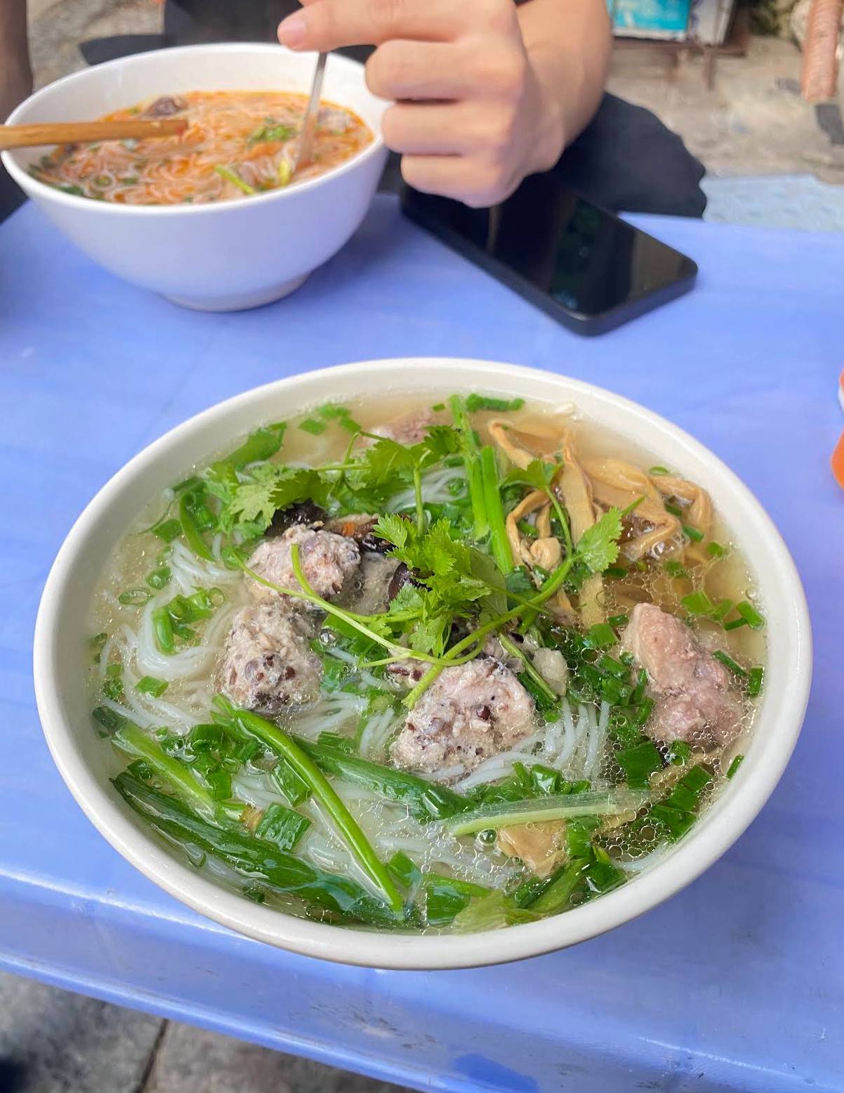 Bún mọc Cây Khế 40 . 000 Đồng trong biệt thự 100 tuổi giữa Hà Nội - Ảnh 3.