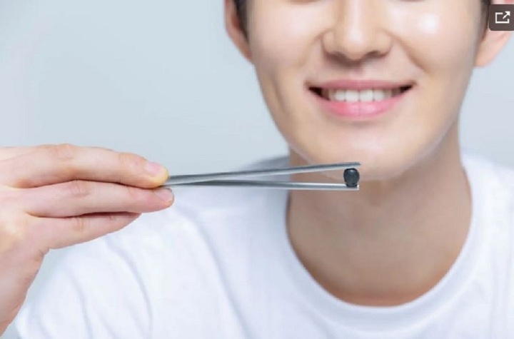 Đũa Hàn Quốc bằng kim loại và hình dáng dẹt độc đáo - Ảnh 1. Đũa Hàn Quốc bằng kim loại và hình dáng dẹt độc đáo - Ảnh 1.