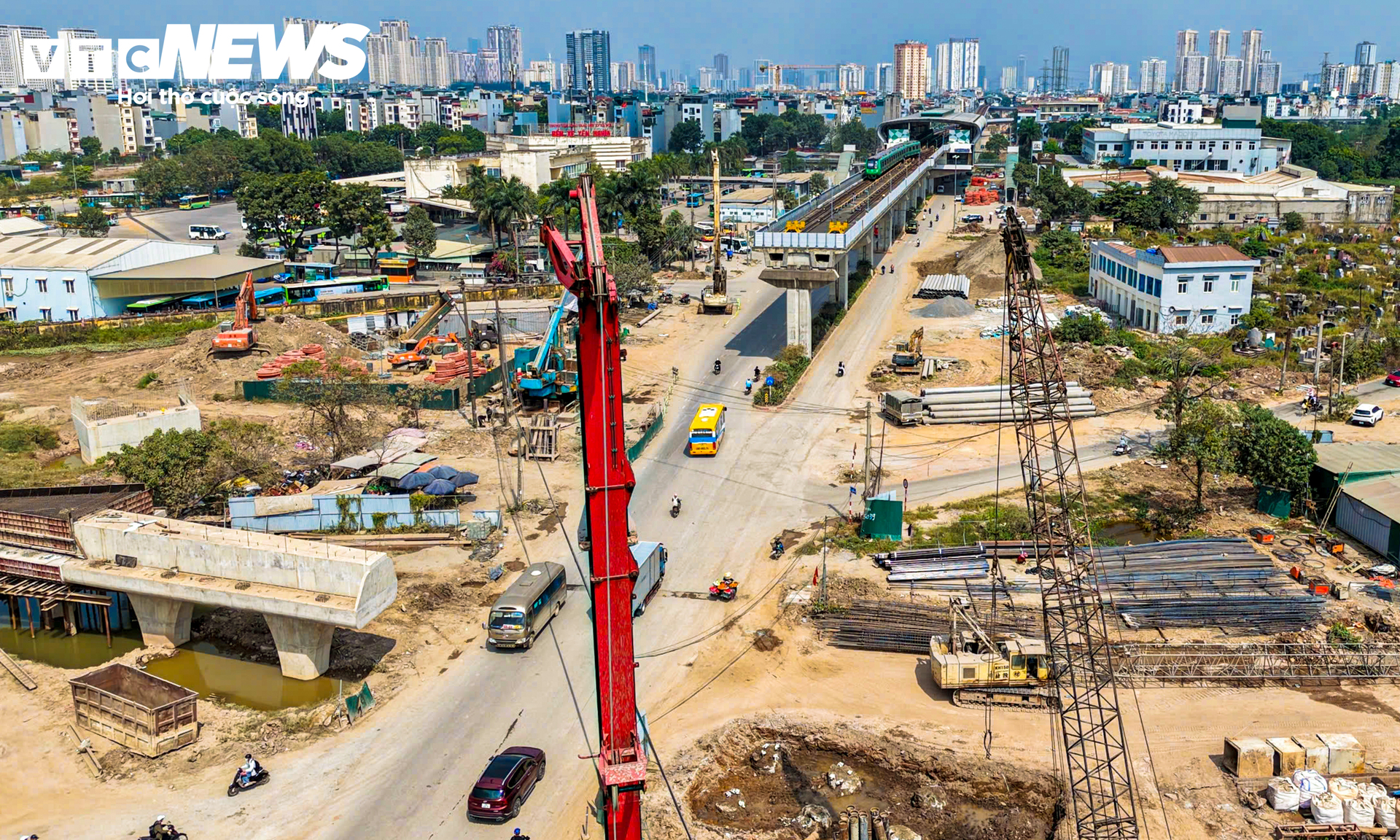 Nút giao Vành đai 4 ở cửa ngõ Tây Nam Hà Nội đang dần hoàn thiện - Ảnh 5.