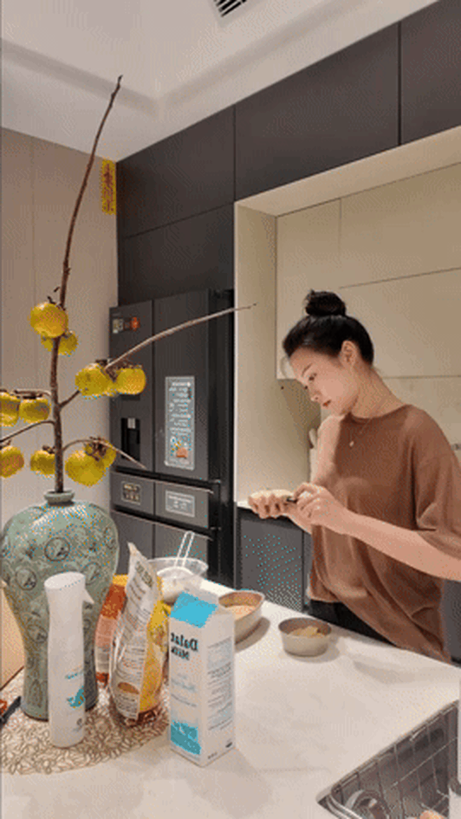 Mâm cơm nhà của Đoàn Văn Hậu và Doãn Hải My trong biệt thự chục tỷ - Ảnh 14.