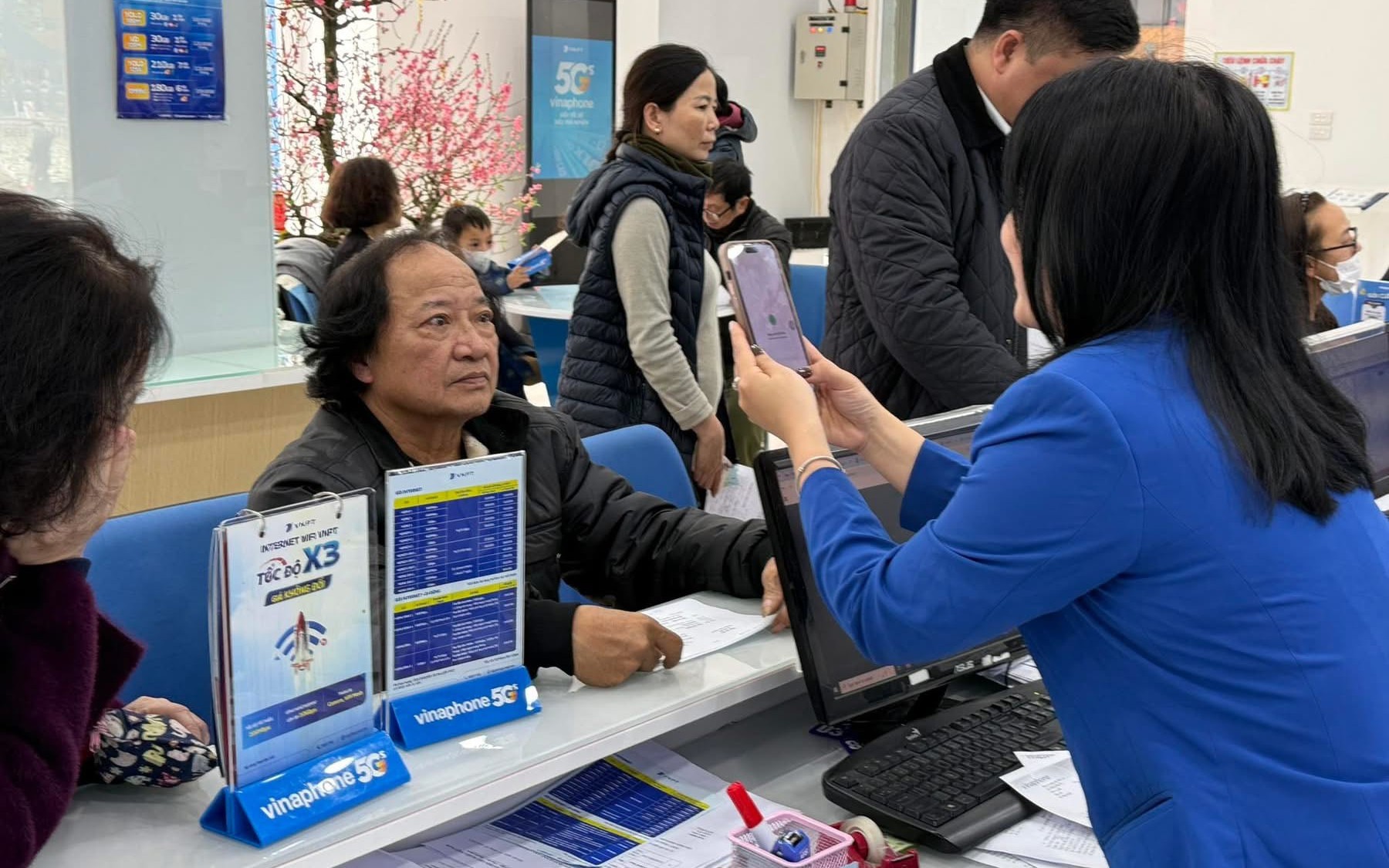 Tất cả người dân có sim chú ý, thông báo từ công an