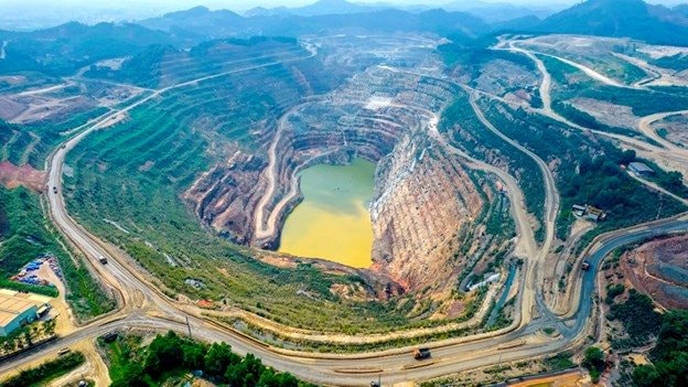 Không phải đất hiếm, Việt Nam sở hữu kho báu lớn thứ 2 thế giới - 1 doanh nghiệp trên sàn gần kín đơn hàng năm 2027 - Ảnh 2.