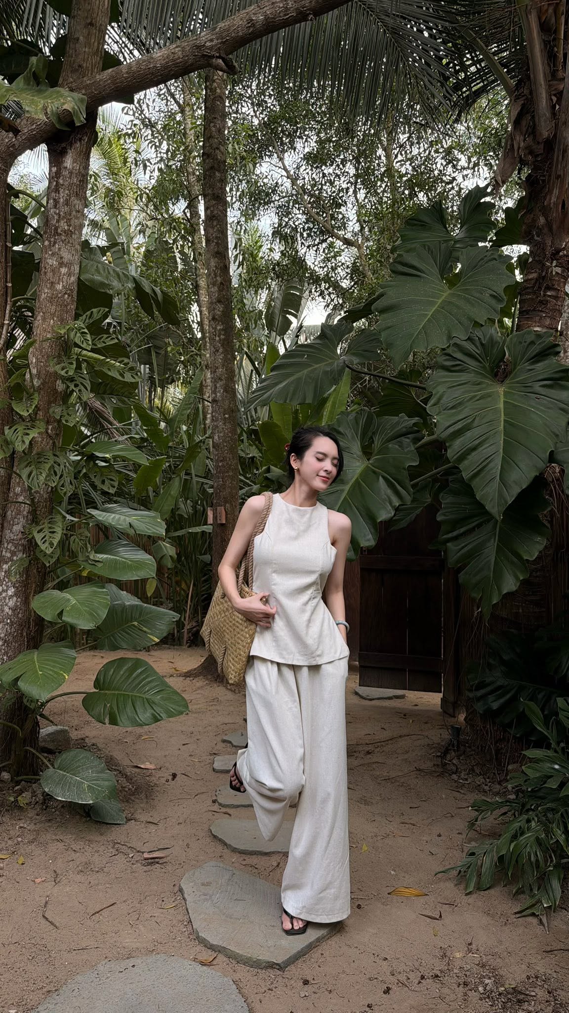 Nữ diễn viên bỏ phố về Trà Vinh sống trong khu nghỉ dưỡng 12.000 m2 - Ảnh 4.