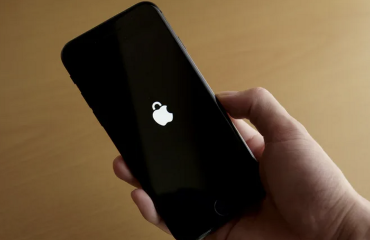 Tăng cường bảo mật iPhone với chế độ phong tỏa Lockdown Mode Hiệu quả năm 2026 - Ảnh 2. Tăng cường bảo mật iPhone với chế độ phong tỏa Lockdown Mode Hiệu quả năm 2026 - Ảnh 2.