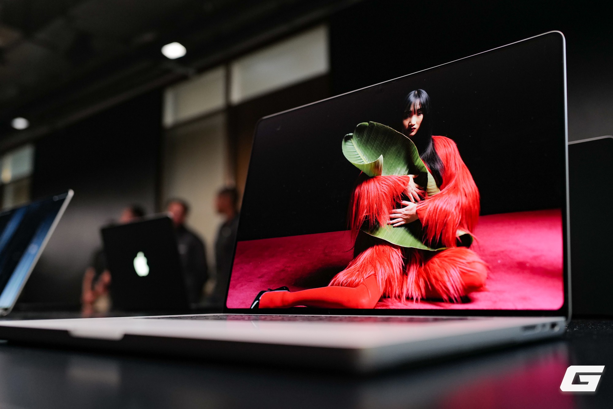MacBook Pro cảm ứng mới 2026 với màn OLED và Dynamic Island độc đáo - Ảnh 16.