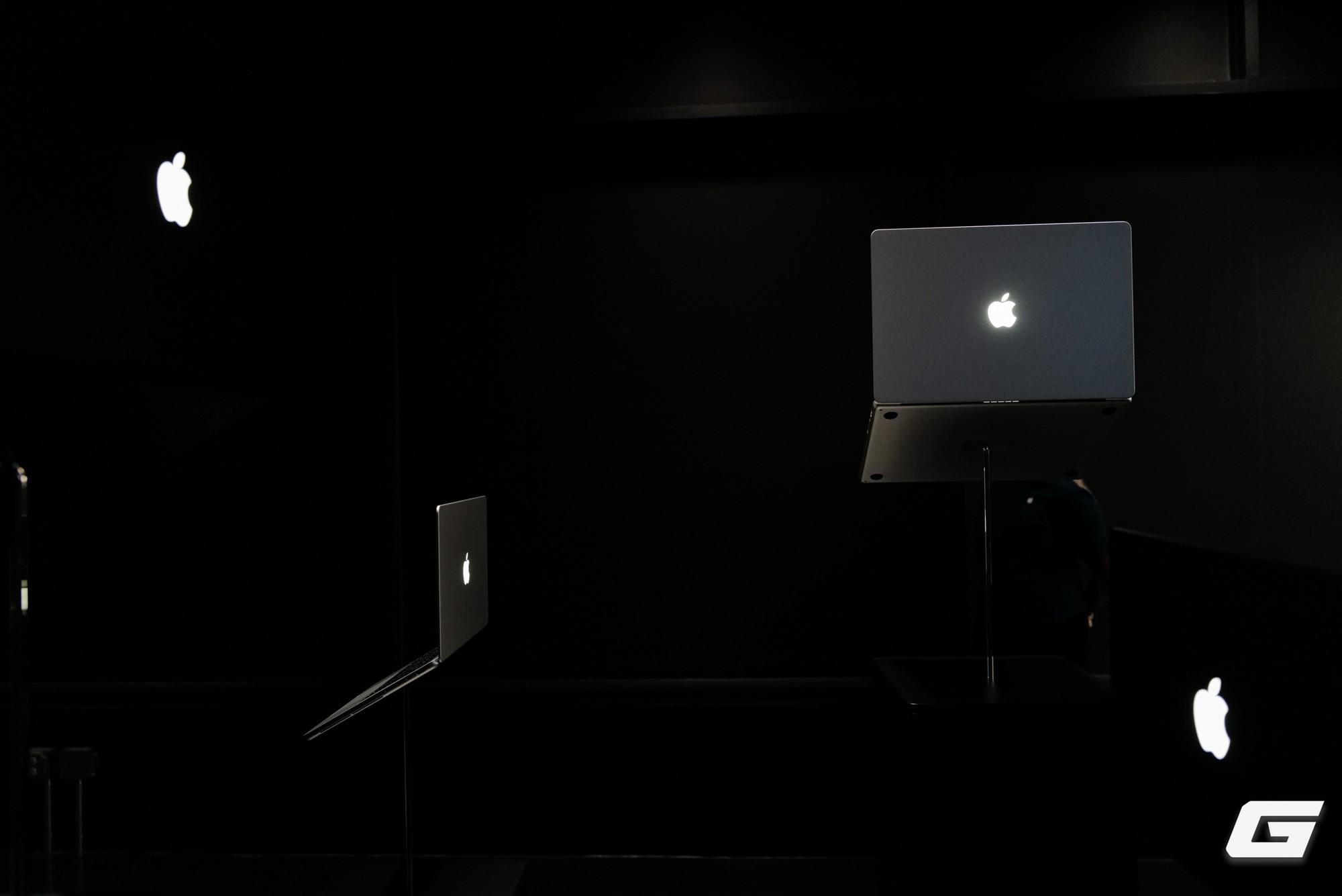 MacBook Pro cảm ứng mới 2026 với màn OLED và Dynamic Island độc đáo - Ảnh 18.