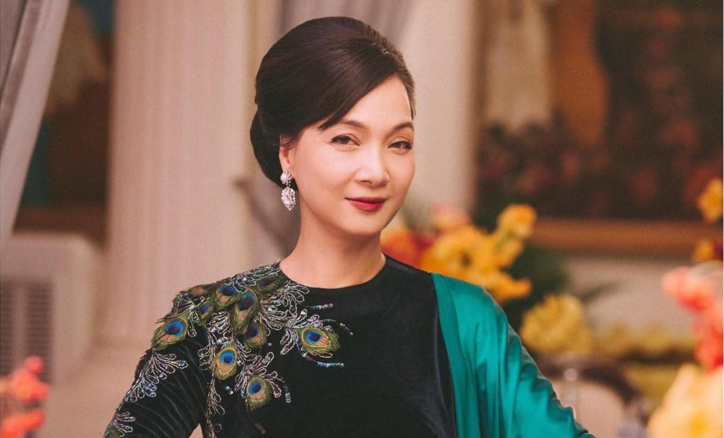 Việt Nam có 1 gia đình toàn NSND, NSƯT: 3 chị em nổi tiếng người sống trong nhà cổ 100 năm tuổi ở Hà Nội, người có nhà vườn 4.000m2 tại Pháp - Ảnh 4.