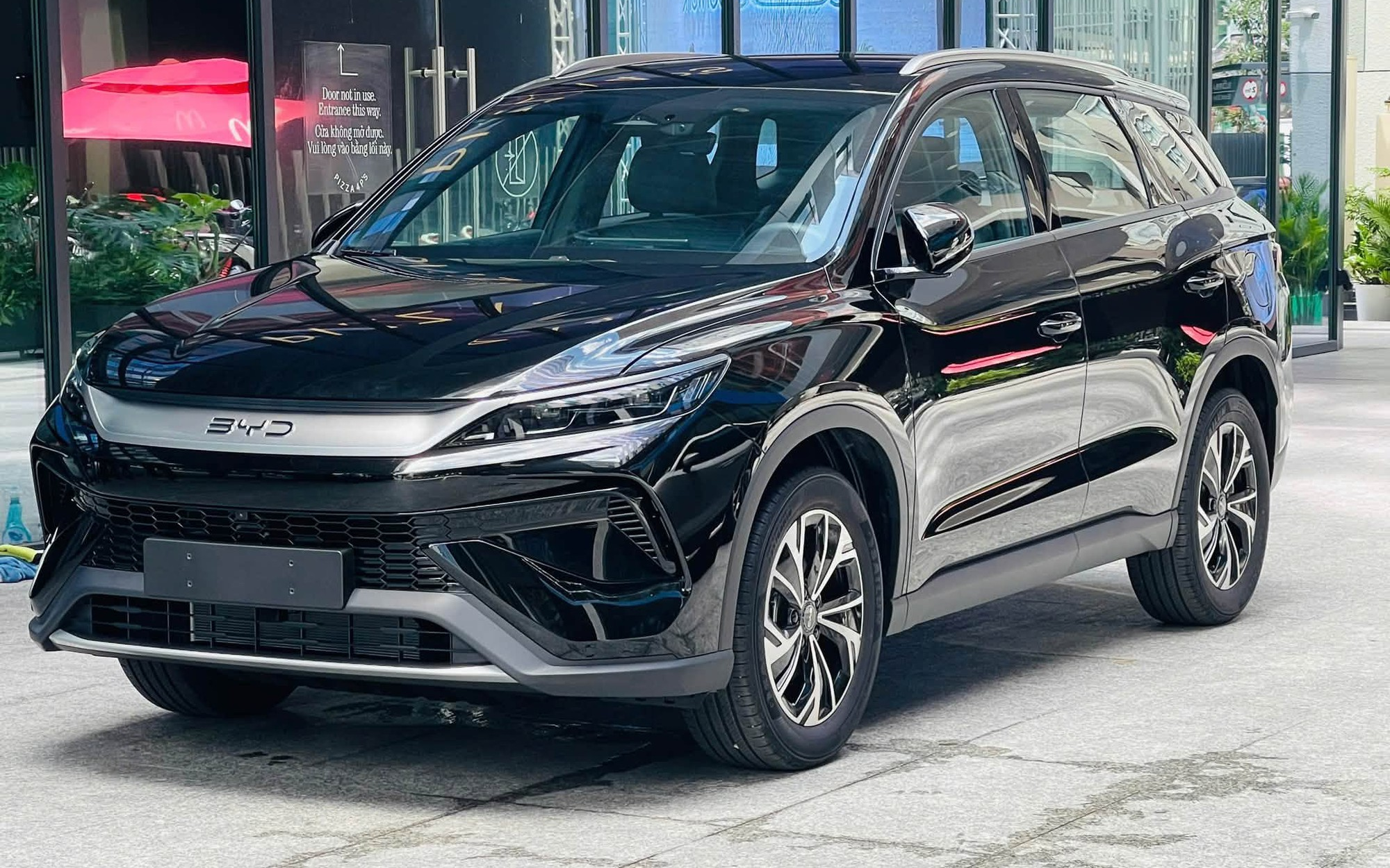 Tin vui cho tất cả người mua xe BYD: Một mẫu giá từ 6xx triệu, đặt cọc 20 triệu được trừ 80 triệu