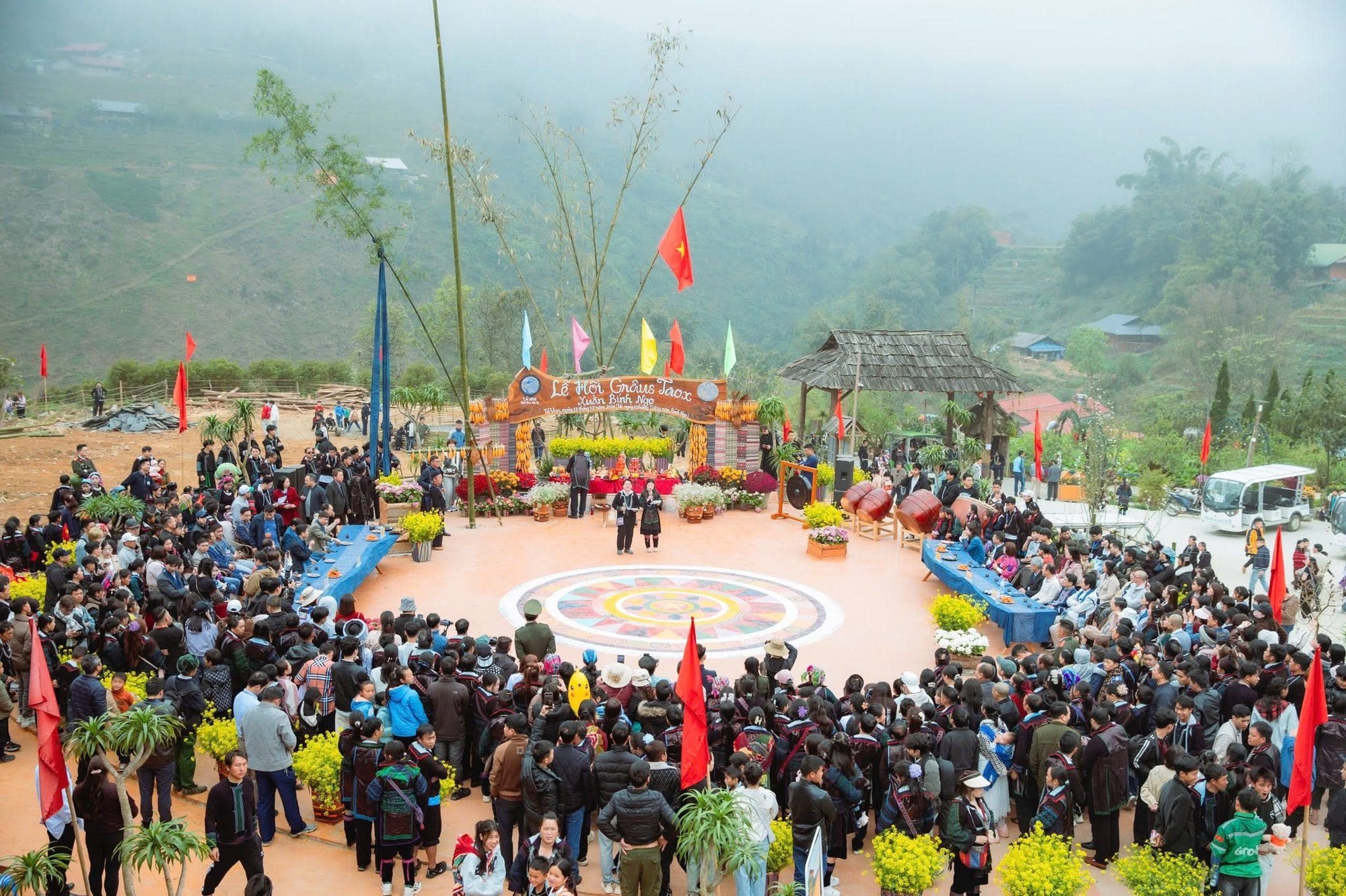 Việt Nam c&oacute; ng&ocirc;i l&agrave;ng cổ h&igrave;nh th&agrave;nh từ thế kỷ 19, kh&iacute; hậu m&aacute;t mẻ quanh năm, đang được đề cử L&agrave;ng du lịch tốt nhất thế giới - Ảnh 9.