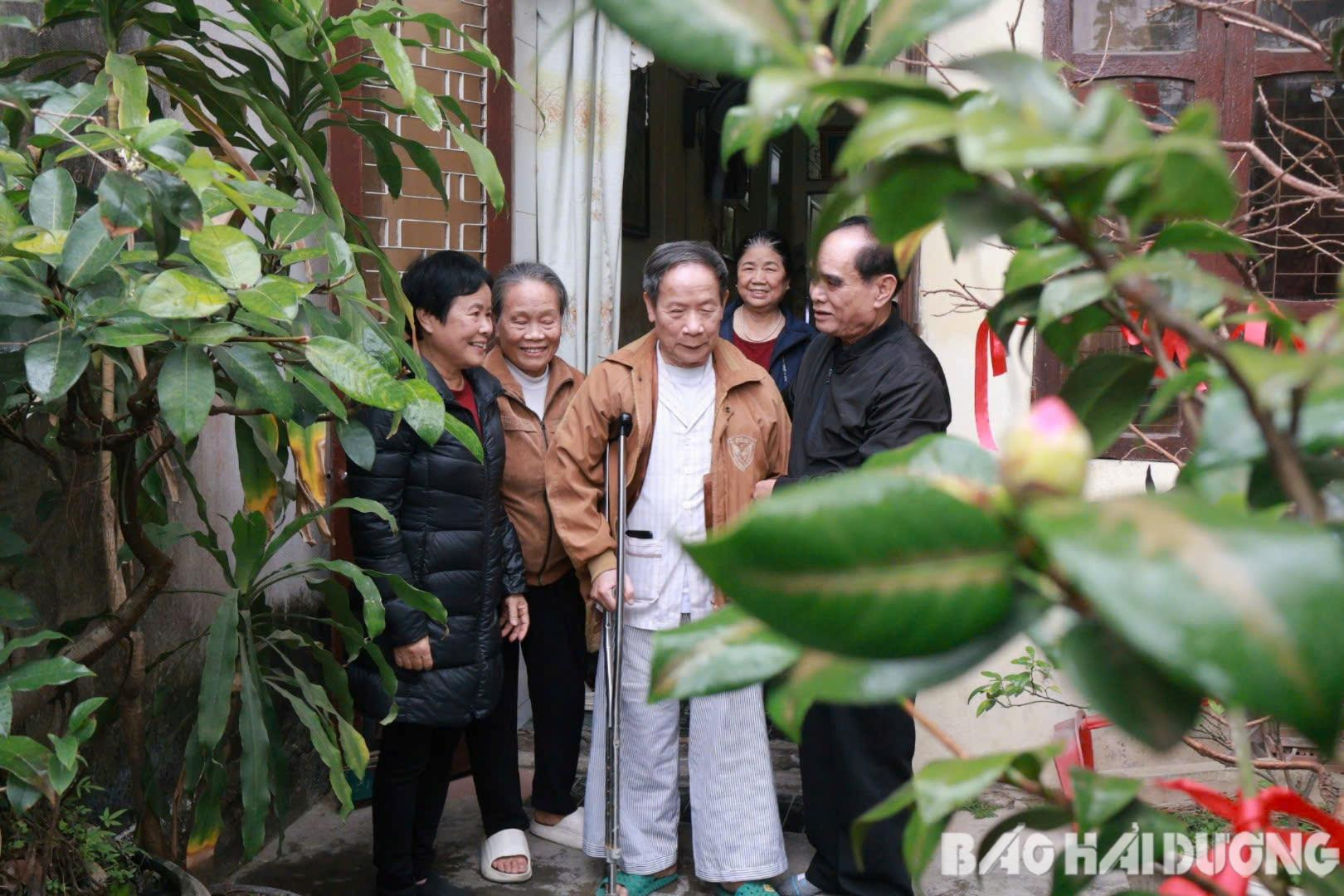 D&agrave;nh thời gian cho cha mẹ: Điều quan trọng kh&ocirc;ng n&ecirc;n chờ đợi trong cuộc sống 40 plus - Ảnh 3.