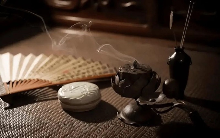 Kh&ocirc;ng thể giặt bằng nước , long b&agrave;o ho&agrave;ng đế Trung hoa được l&agrave;m sạch thế n&agrave;o? - Ảnh 4.