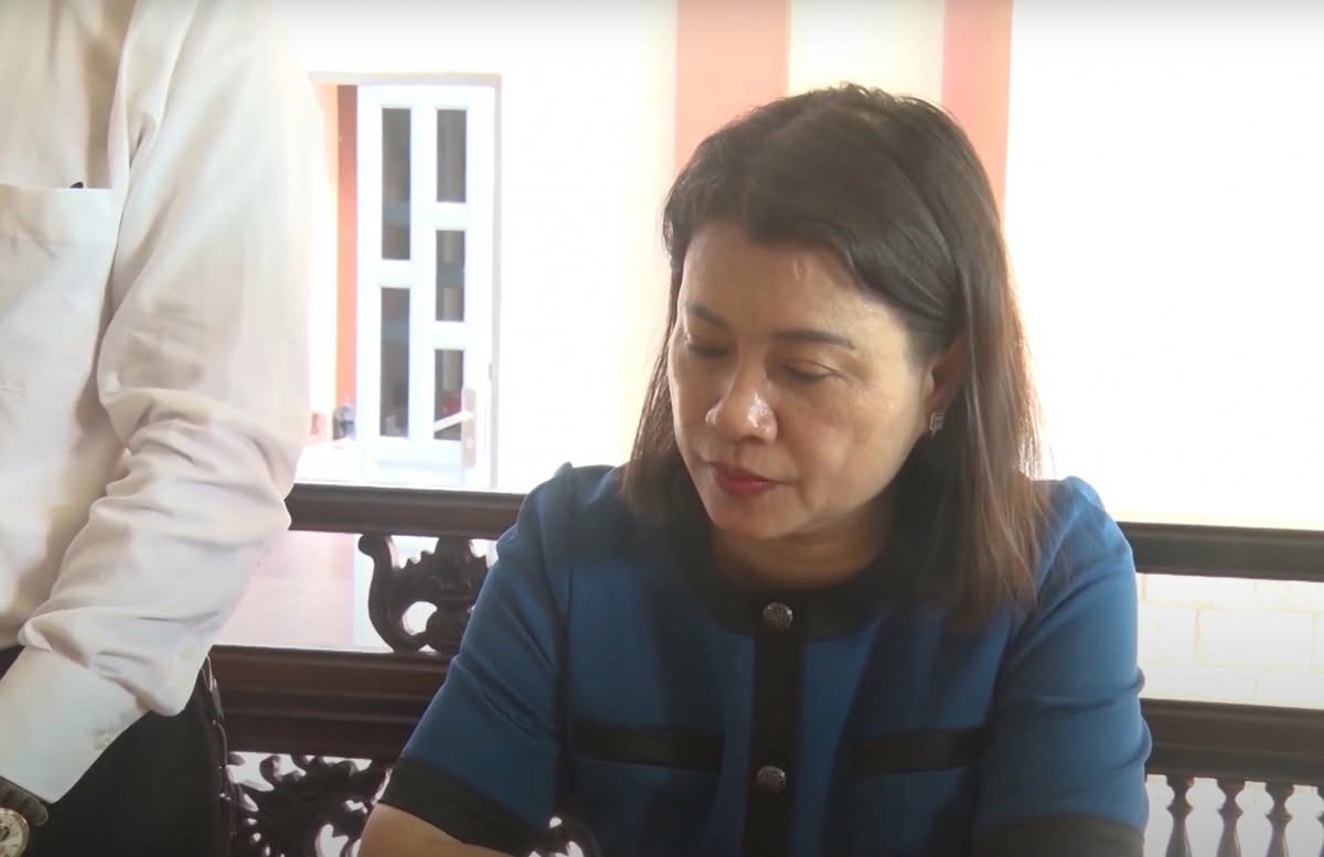 Cựu Chủ tịch huyện Nhơn Trạch Nguyễn Thị Giang Hương bị khởi tố Sau vụ lừa đảo 171 tỷ Đồng - Ảnh 1. Cựu Chủ tịch huyện Nhơn Trạch Nguyễn Thị Giang Hương bị khởi tố Sau vụ lừa đảo 171 tỷ Đồng - Ảnh 1.