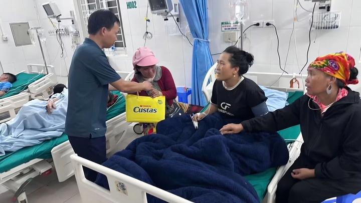 4 Người ở Sơn La bị s&eacute;t đ&aacute;nh khi tr&uacute; mưa trong lều nhỏ tr&ecirc;n nương - Ảnh 1.