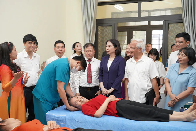 Viện dưỡng l&atilde;o Quốc Oai: M&ocirc; h&igrave;nh chăm s&oacute;c người cao tuổi kh&ocirc;ng ngừng ch&aacute;y chỗ 2026 - Ảnh 2.