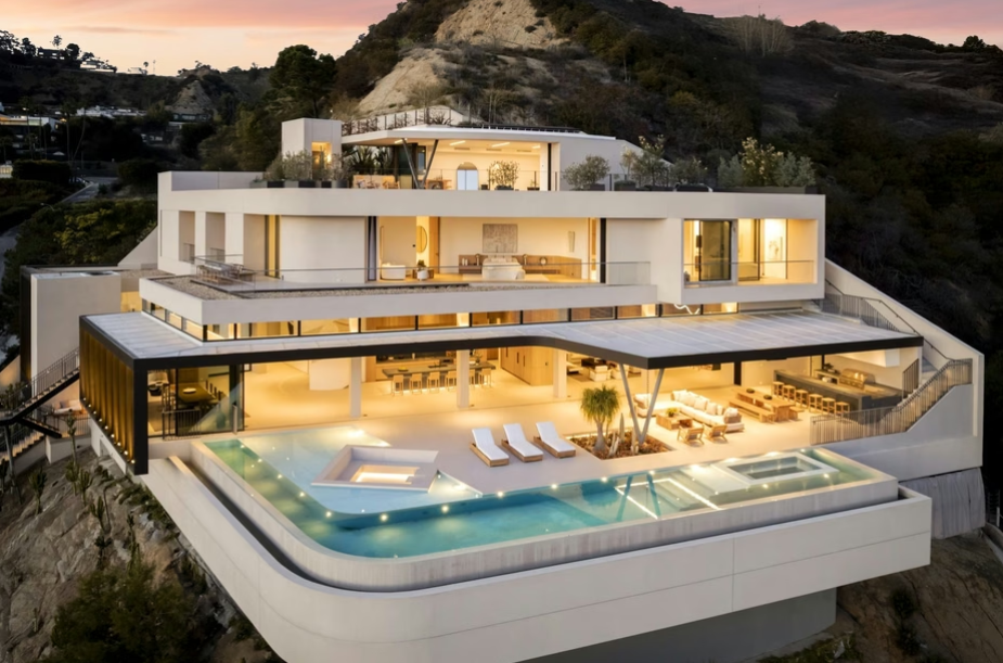 Ngôi nhà 780 tỷ của nữ tỷ phú Lucy Guo tại Los Angeles - Ảnh 2. Ngôi nhà 780 tỷ của nữ tỷ phú Lucy Guo tại Los Angeles - Ảnh 2.