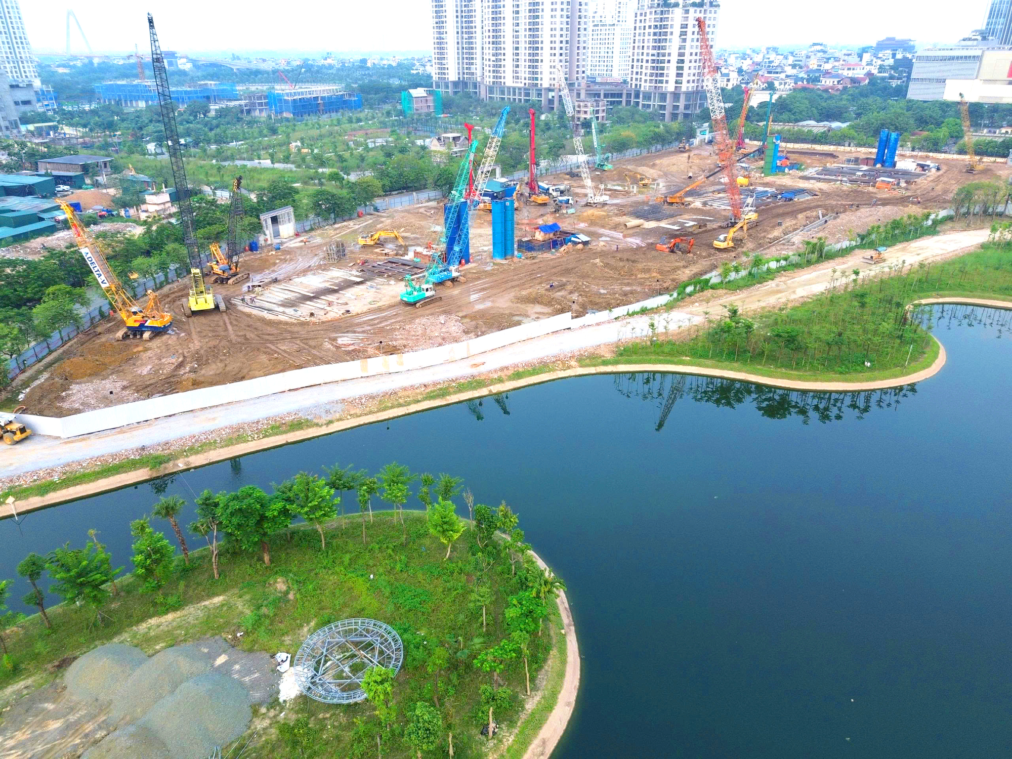 Trung tâm thủ đô xuất hiện siêu dự án có "bãi biển" cát trắng nước mặn 7.200m2, kiến trúc cảm hứng từ biển mây bảng lảng trên đỉnh núi, được vận hành bởi AI thế hệ mới - Ảnh 11.