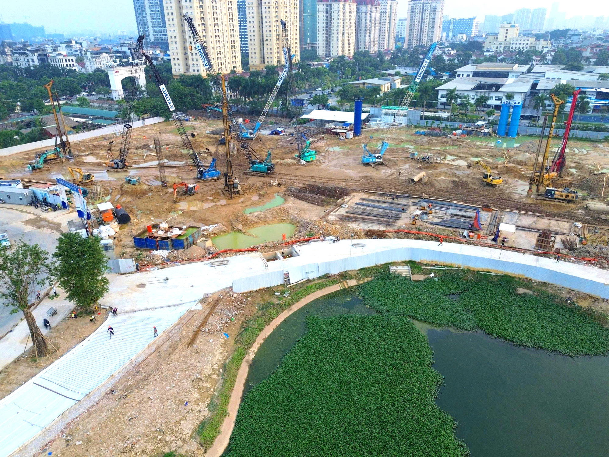 Trung tâm thủ đô xuất hiện siêu dự án có "bãi biển" cát trắng nước mặn 7.200m2, kiến trúc cảm hứng từ biển mây bảng lảng trên đỉnh núi, được vận hành bởi AI thế hệ mới - Ảnh 13.