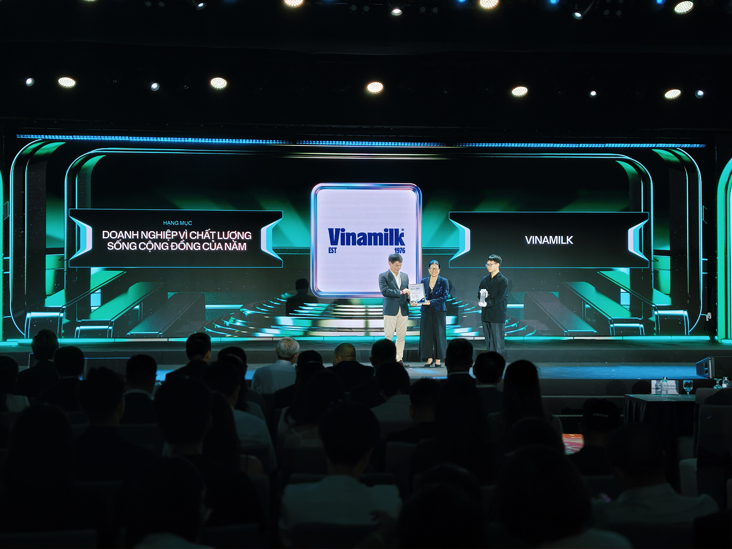 Nation Builders Awards 2026: Doanh nghiệp công nghệ góp phần xây dựng nền tảng mới cho Việt Nam - Ảnh 4. Nation Builders Awards 2026: Doanh nghiệp công nghệ góp phần xây dựng nền tảng mới cho Việt Nam - Ảnh 4.