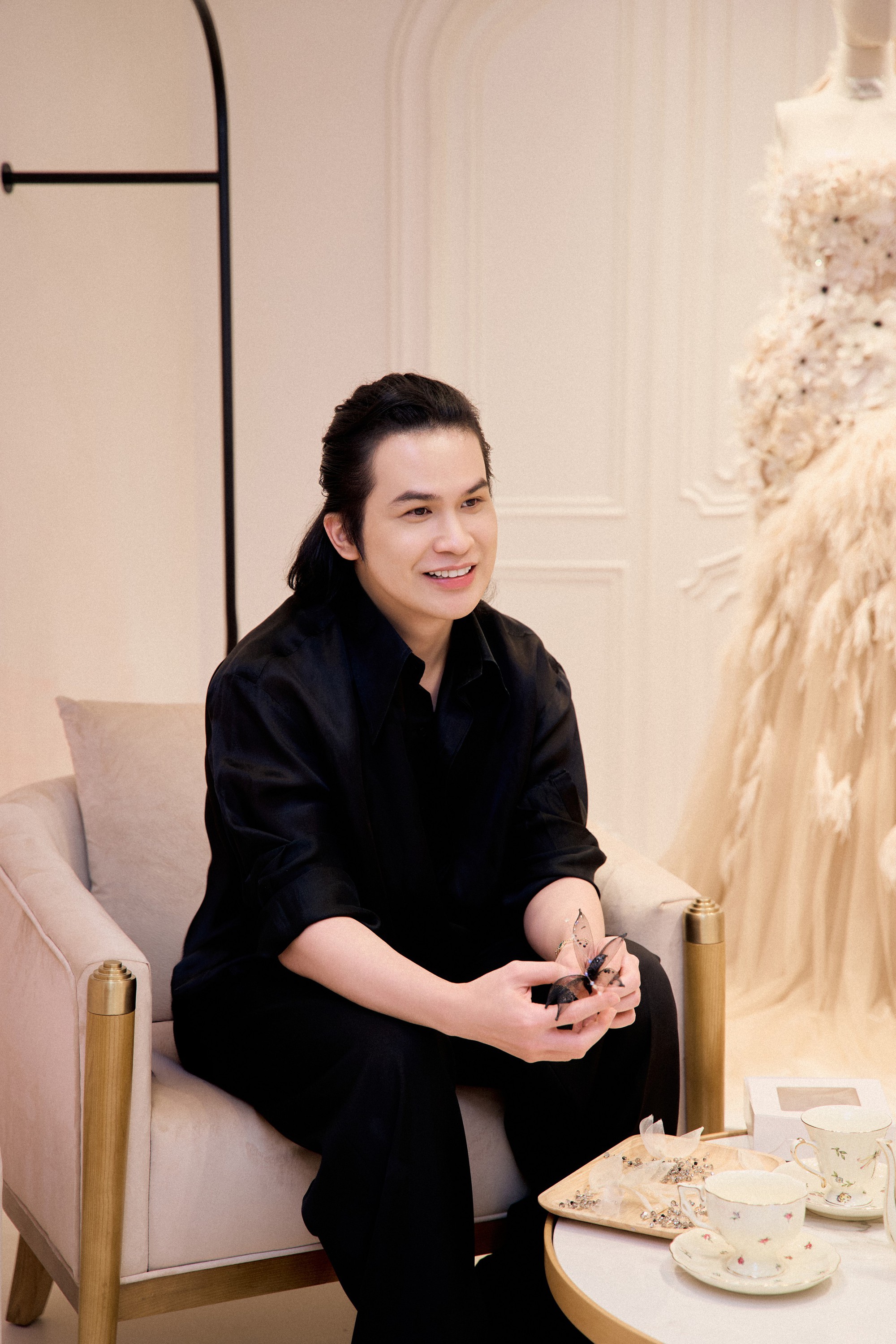 Hậu duệ triều Nguyễn mang 31 thiết kế đến Paris: &ldquo;Với t&ocirc;i, Huế l&agrave; nguồn cảm hứng kh&ocirc;ng bao giờ cạn&rdquo; - Ảnh 6.