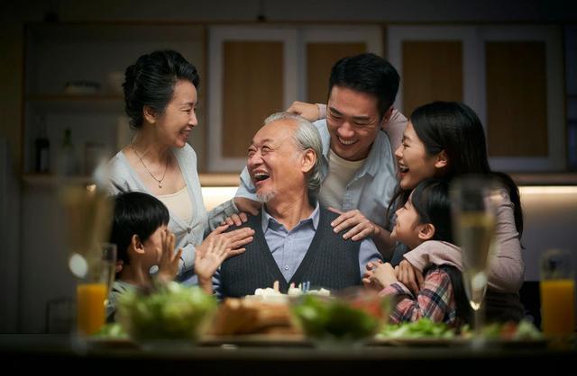 Bi kịch lớn nhất của bậc cha mẹ l&agrave; tiết lộ 3 chuyện ri&ecirc;ng tư - Ảnh 1.