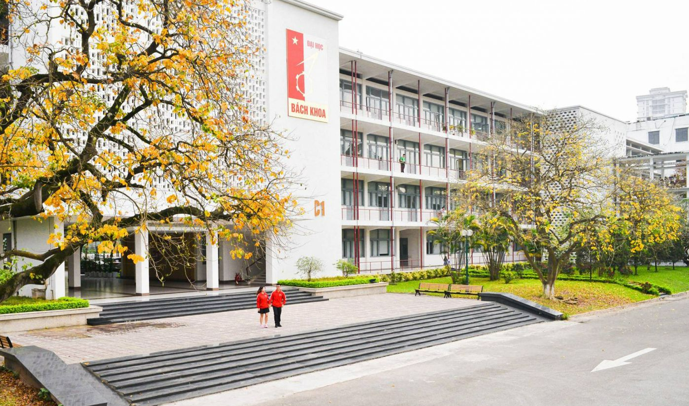 Đại học Bách khoa Hà Nội tặng mỗi sinh viên 100.000 đồng, chuyển vào tài khoản ngân hàng - Ảnh 2.