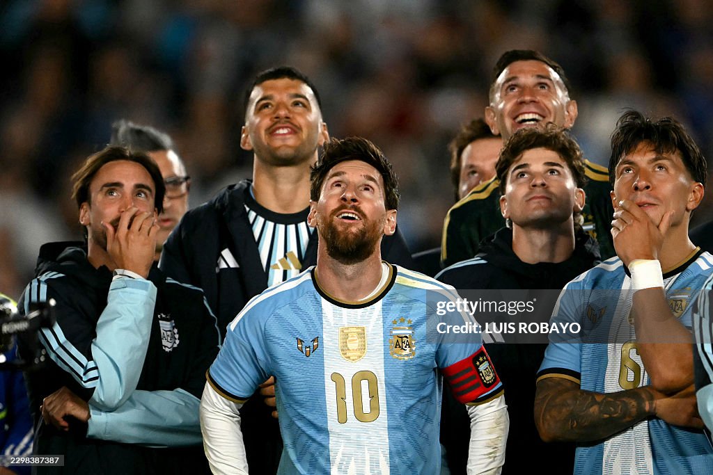 Messi chia tay tuyển Argentina: Khoảnh khắc xúc động và đầy duyên dáng năm 2026 - Ảnh 1. Messi chia tay tuyển Argentina: Khoảnh khắc xúc động và đầy duyên dáng năm 2026 - Ảnh 1.