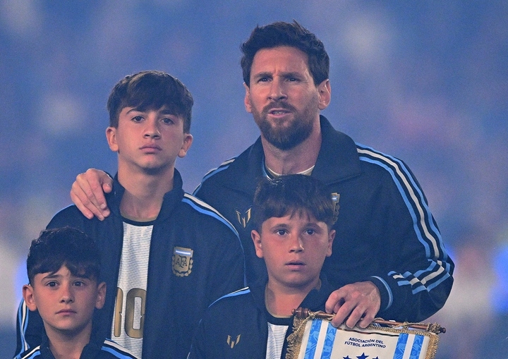 Messi l&agrave; ' con g&agrave; đẻ trứng v&agrave;ng ' cho LĐBĐ Argentina v&agrave; những th&agrave;nh c&ocirc;ng thương mại - Ảnh 2.