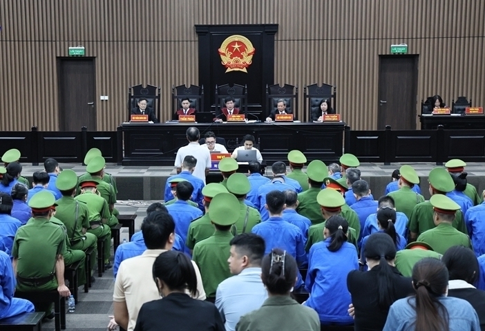 4 Bảo vệ Viện Ph&aacute;p y t&acirc;m thần lĩnh &aacute;n 2 - 3 năm t&ugrave; V&igrave; tiếp tay cho ' b&agrave; tr&ugrave;m ' - Ảnh 1.