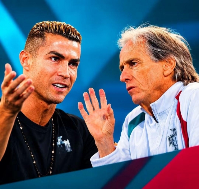 Diễn biến mới nhất giữa Ronaldo v&agrave; HLV Jorge Jesus: Tương lai n&agrave;o cho cả hai? - Ảnh 1.