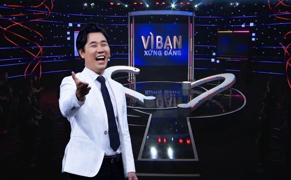 MC Quyền Linh bị thay thế, người mới n&oacute;i g&igrave;? - Ảnh 2.