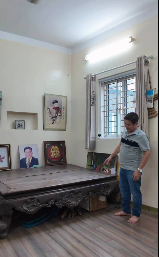 NSƯT Ch&iacute; Trung g&acirc;y ch&uacute; &yacute; khi rao b&aacute;n loạt đồ đ&atilde; d&ugrave;ng hơn 30 đến 70 năm ở tập thể số 1 Tr&agrave;ng Tiền - Ảnh 1.