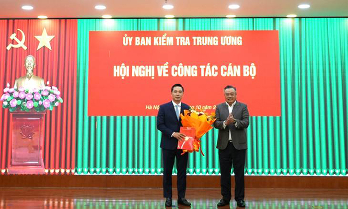 Trần Văn Ph&uacute;c được chuẩn y l&agrave;m Ph&oacute; Chủ nhiệm ủy ban Kiểm tra Trung ương kh&oacute;a XIV - Ảnh 1.