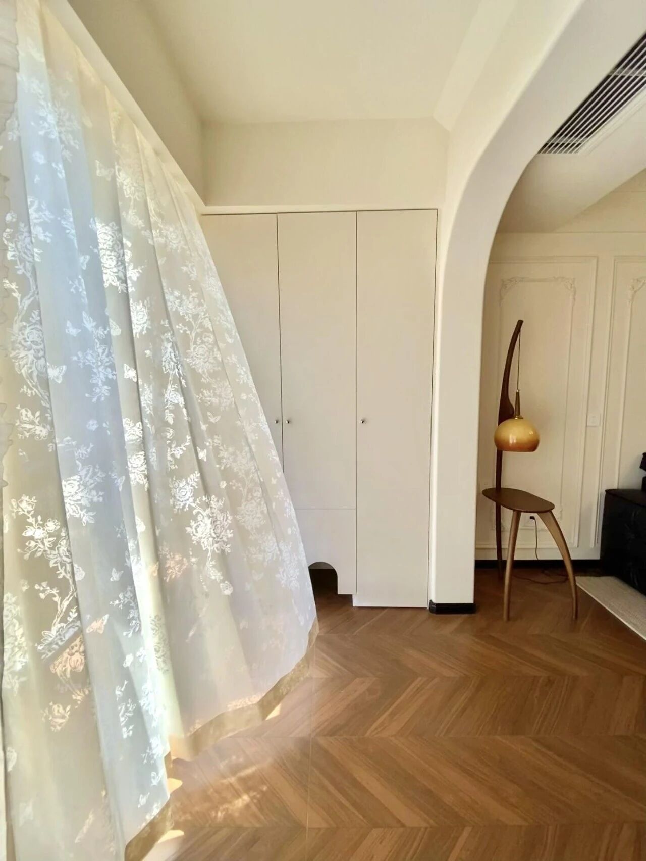 Chuyển từ căn hộ giữa sang căn góc 128 m² - Ảnh 6. Chuyển từ căn hộ giữa sang căn góc 128 m² - Ảnh 6.