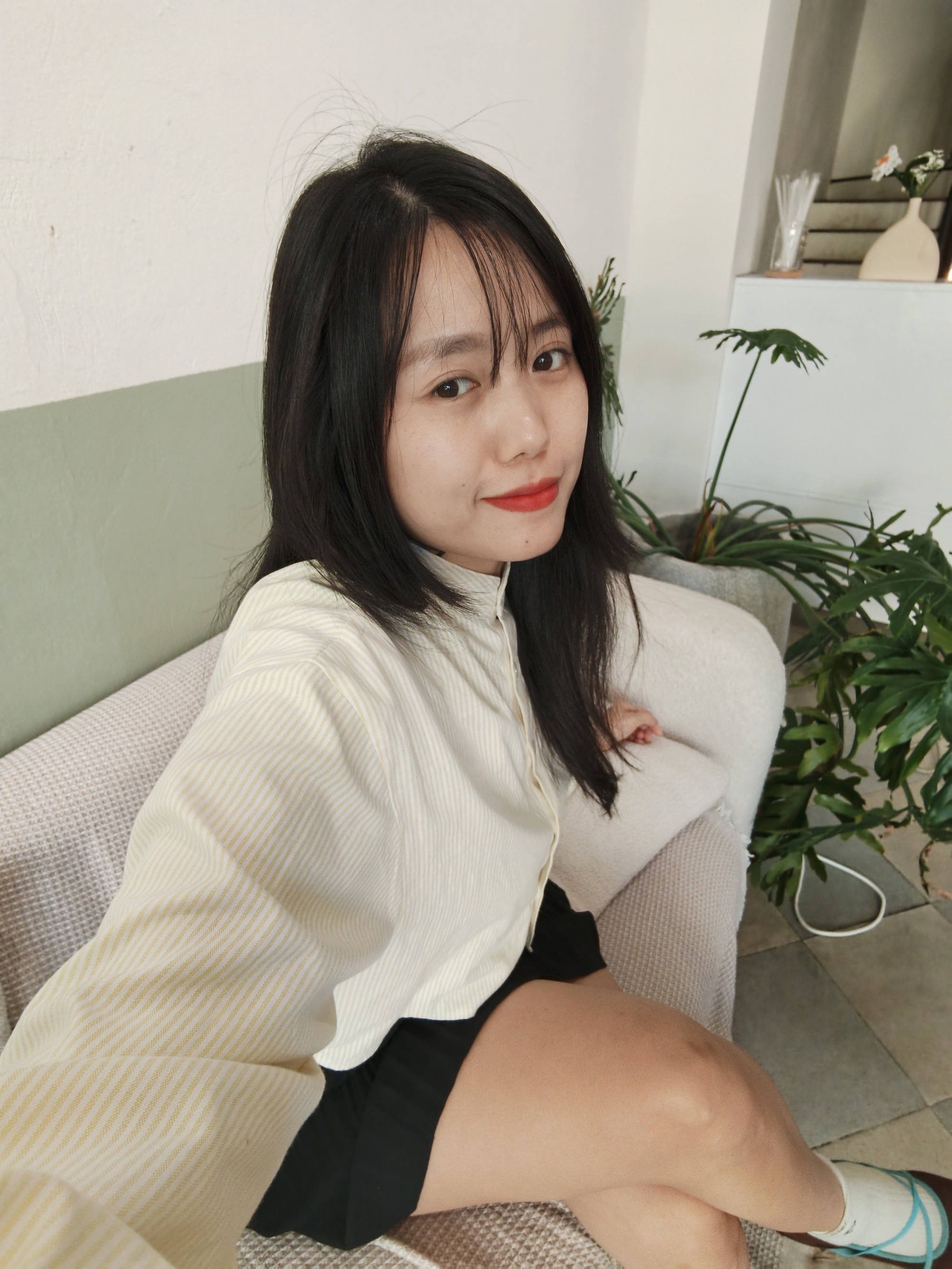 OPPO A7 Pro 5G chiếc Smartphone chụp selfie tuyệt đỉnh cho giới trẻ năm 2026 - Ảnh 4. OPPO A7 Pro 5G chiếc Smartphone chụp selfie tuyệt đỉnh cho giới trẻ năm 2026 - Ảnh 4.