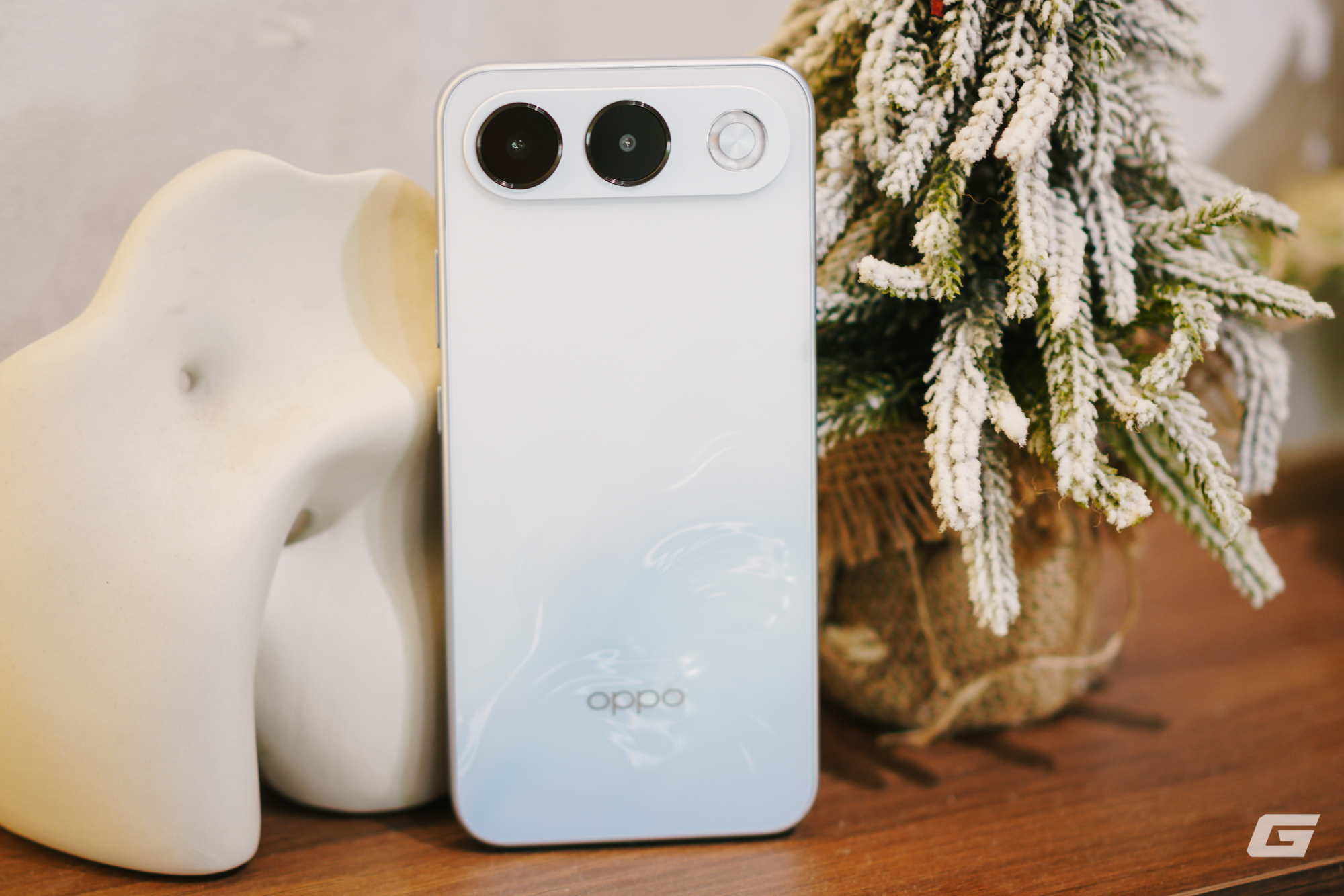 OPPO A7 Pro 5G chiếc Smartphone chụp selfie tuyệt đỉnh cho giới trẻ năm 2026 - Ảnh 1. OPPO A7 Pro 5G chiếc Smartphone chụp selfie tuyệt đỉnh cho giới trẻ năm 2026 - Ảnh 1.