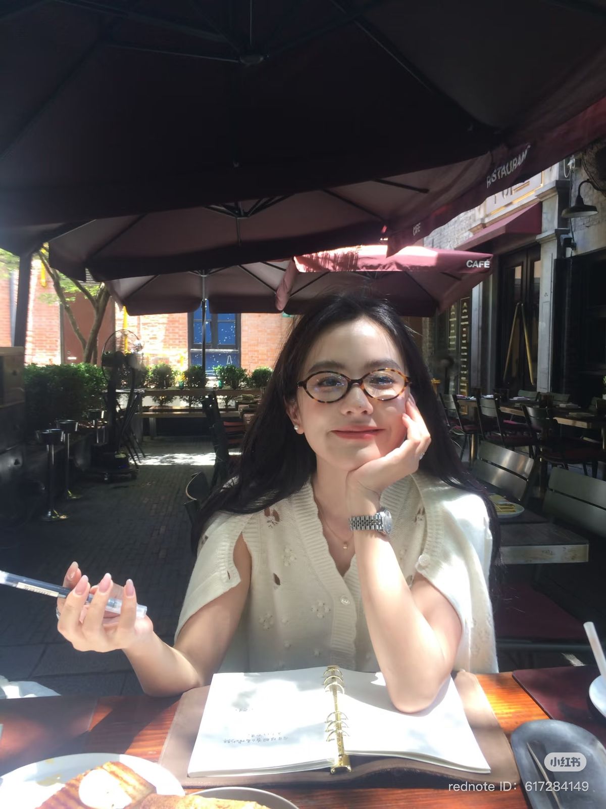 Đầu tư cho bản thân, gia đình và mối quan hệ: Bí quyết thành công - Ảnh 1.