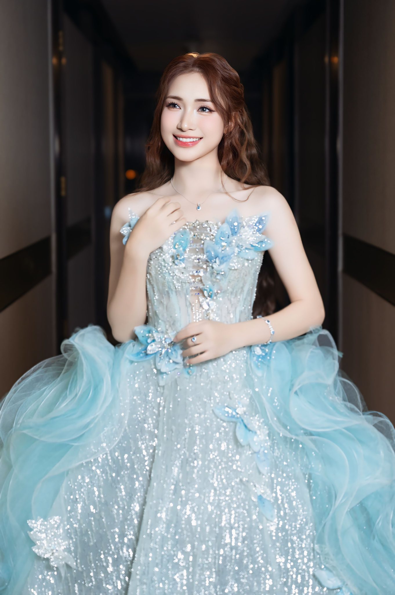 - Ảnh 4. - Ảnh 4.